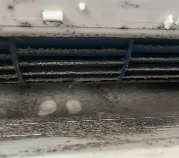 庄浪空调吹的风有股烧焦味是怎么回事
